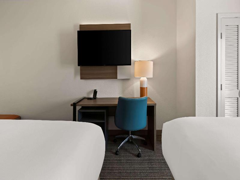 Comfort Suites Granbury Area image