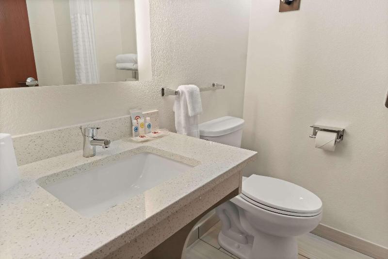 Comfort Suites Granbury Area image