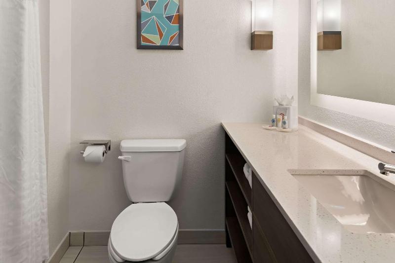 Comfort Suites Granbury Area image