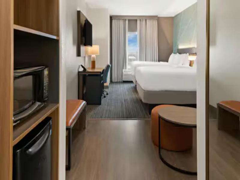 Comfort Suites Granbury Area image