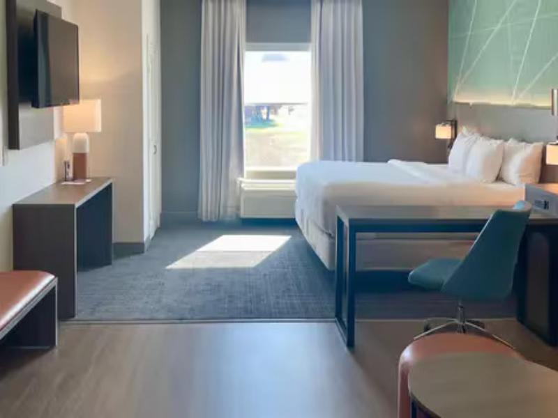 Comfort Suites Granbury Area image