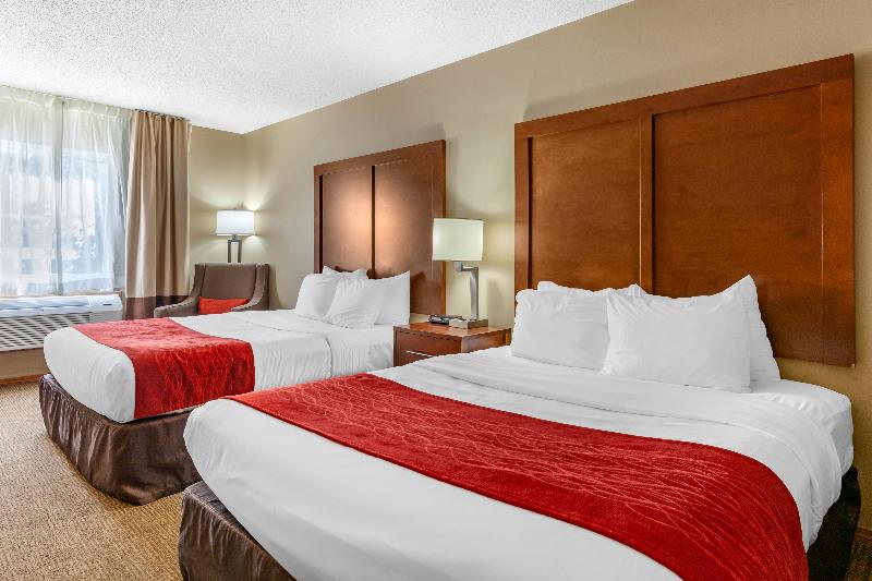 Comfort Inn Rhinelander Area image