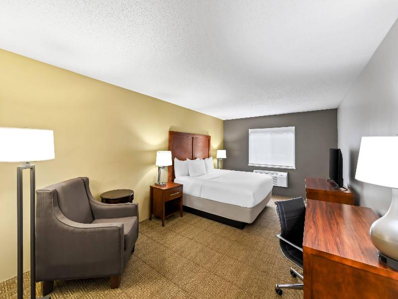 Comfort Inn Rhinelander Area image