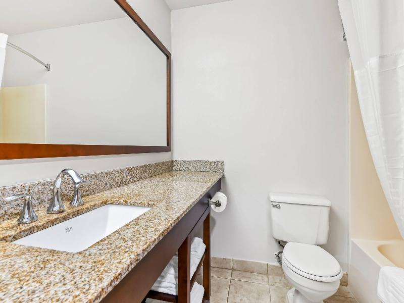 Comfort Inn Rhinelander Area image