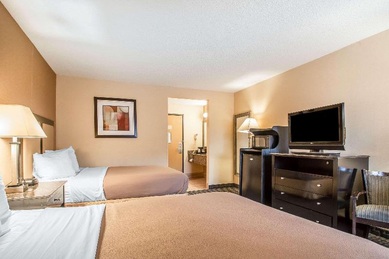 Comfort Inn Hoffman Estates - Schaumburg image
