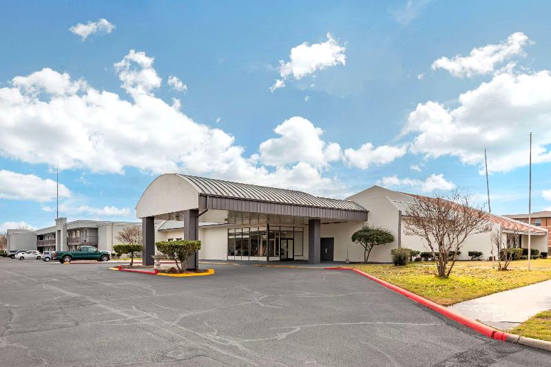 Quality Inn Ganesville - TX Ganesville Area image
