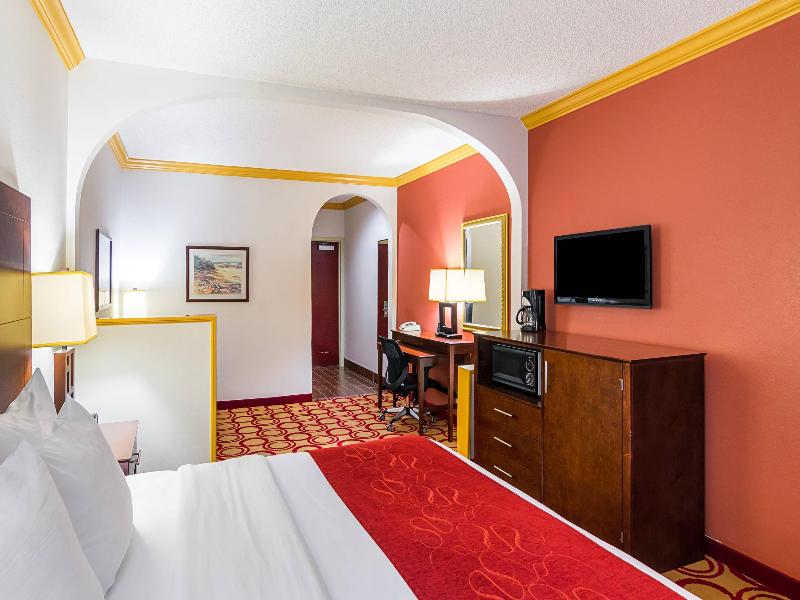 Quality Suites image