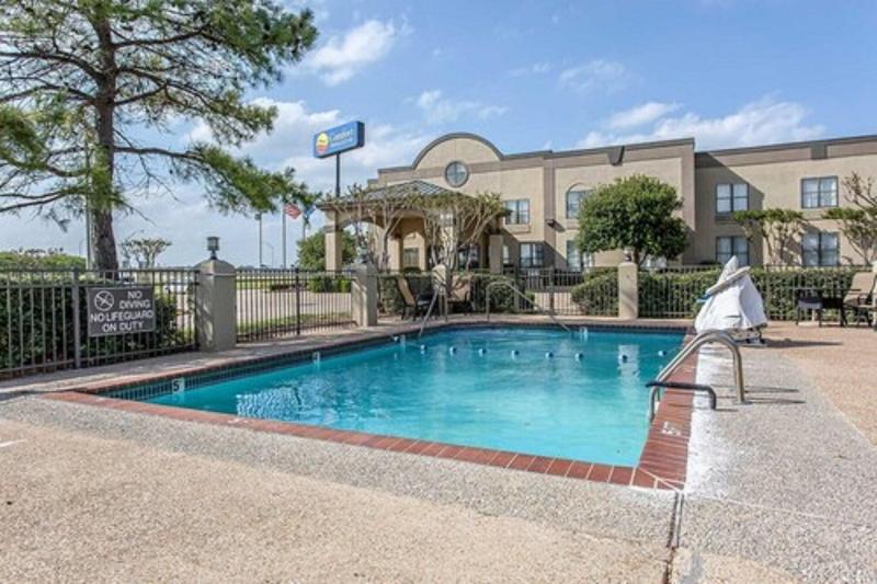 Quality Inn & Suites Durant image