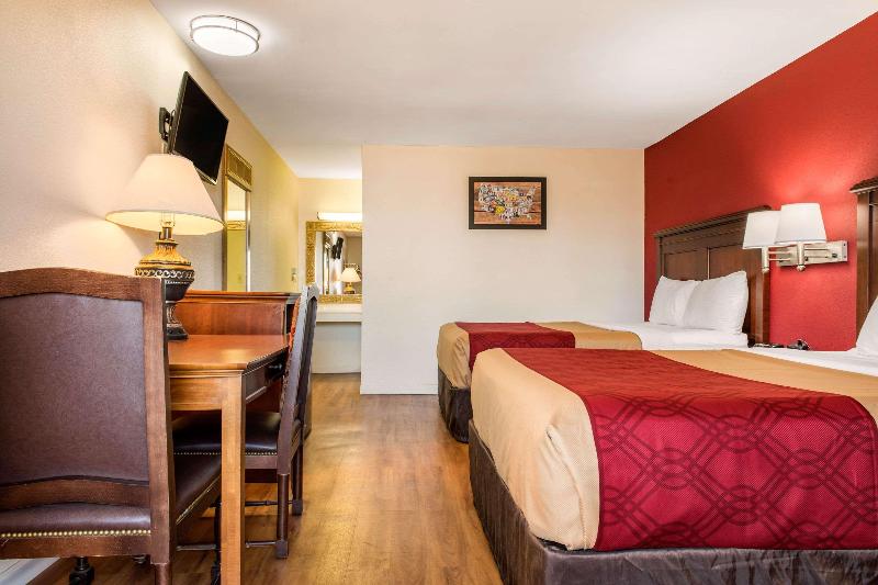 Surestay By Best Western Findlay image