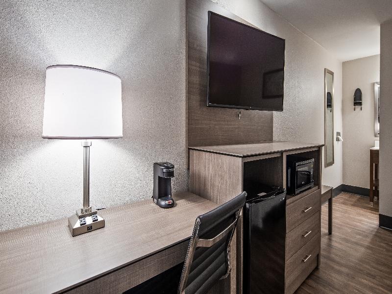 Surestay By Best Western Findlay image