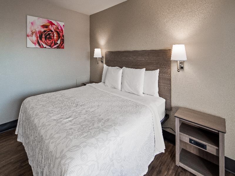 Surestay By Best Western Findlay image