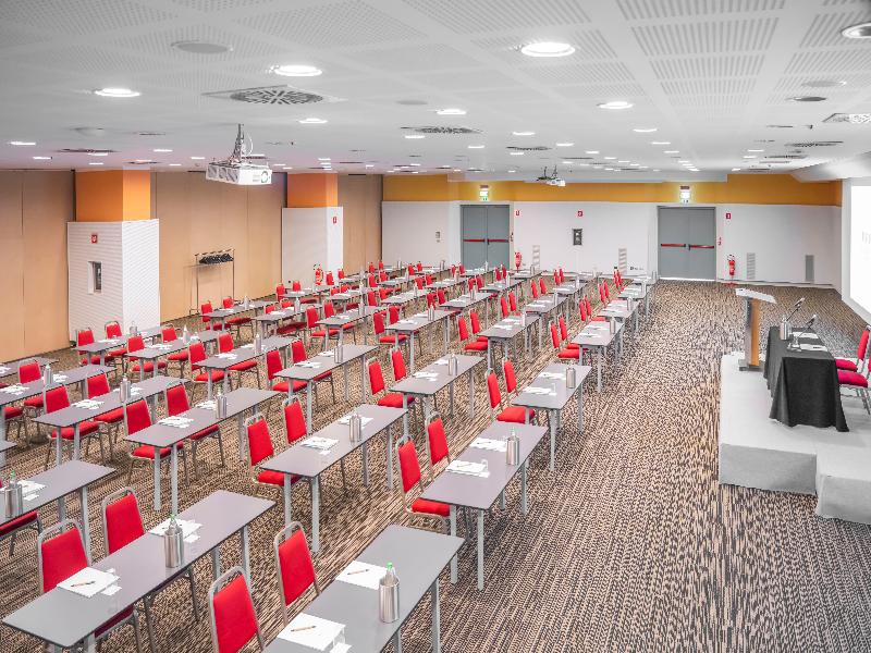Unahotels Varese image