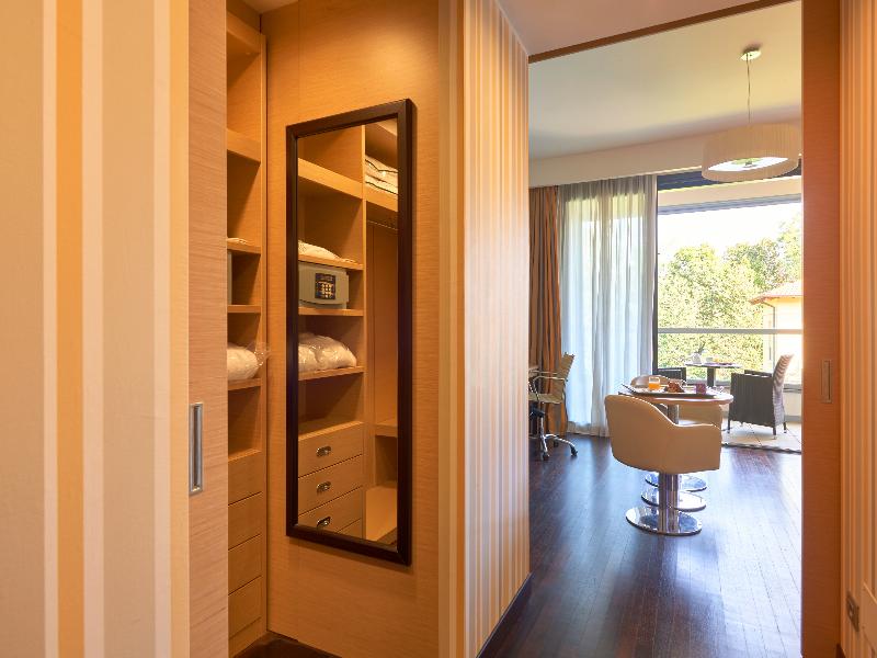Unahotels Varese image