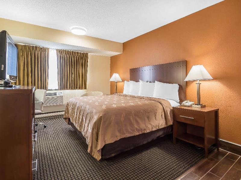 Quality Inn Janesville Area image