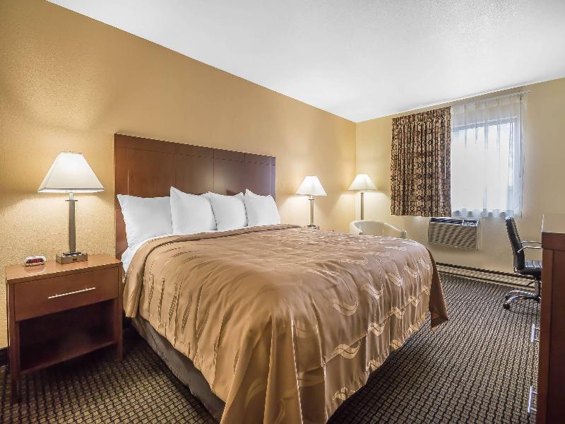 Quality Inn Janesville Area image