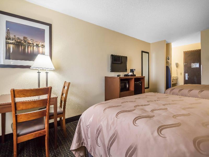 Quality Inn Janesville Area image