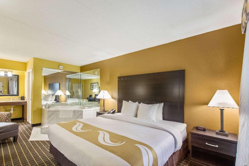 Quality Inn London Area image