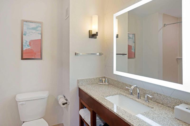 Comfort Suites Bloomsburg Area image