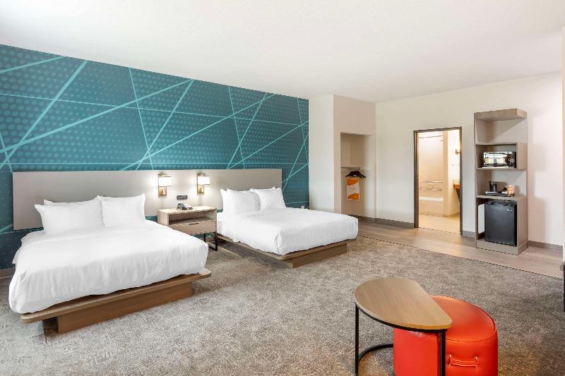 Comfort Suites Bloomsburg Area image