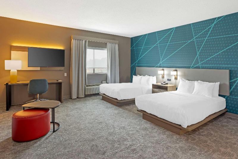 Comfort Suites Bloomsburg Area image