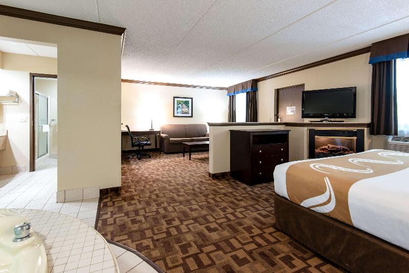 Quality Inn & Suites Quakertown image