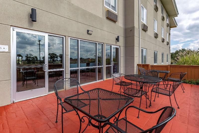Comfort Inn & Suites Greenville I-70 image