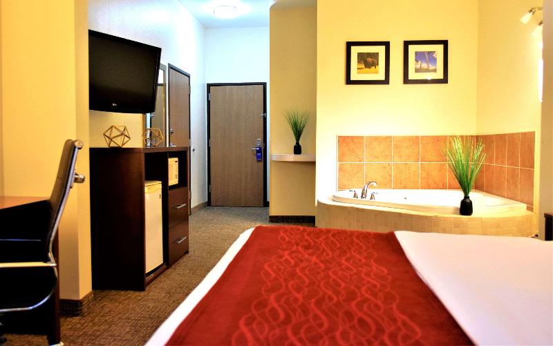 Comfort Inn & Suites Greenville I-70 image