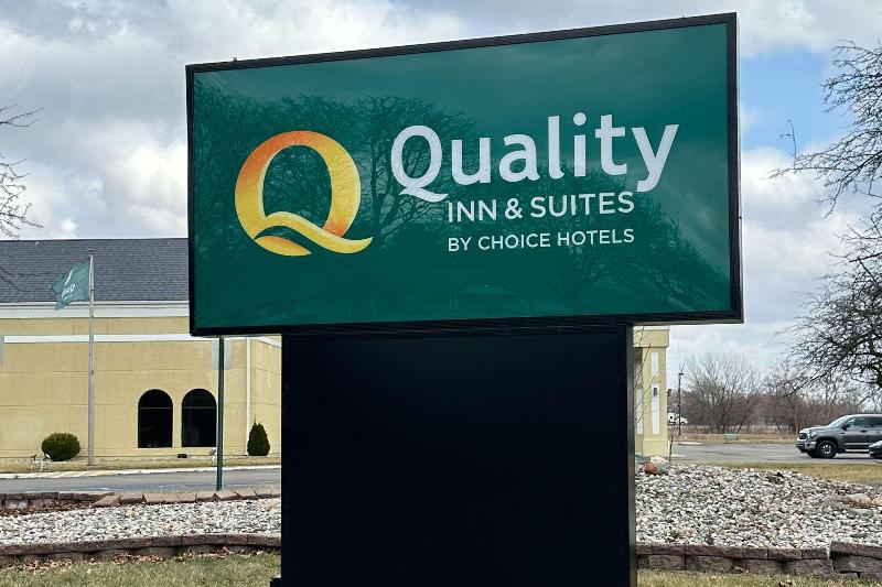 Quality Inn & Suites Coldwater Area image