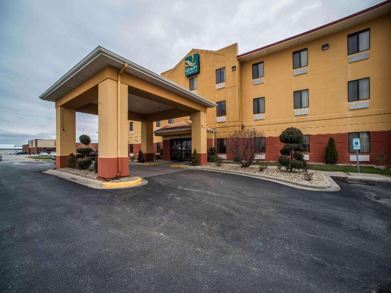 Quality Inn Litchfield Route 66 image