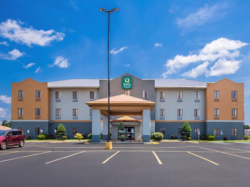 Quality Inn Litchfield Route 66 image