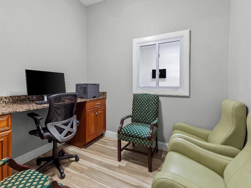 Quality Inn Litchfield Route 66 image