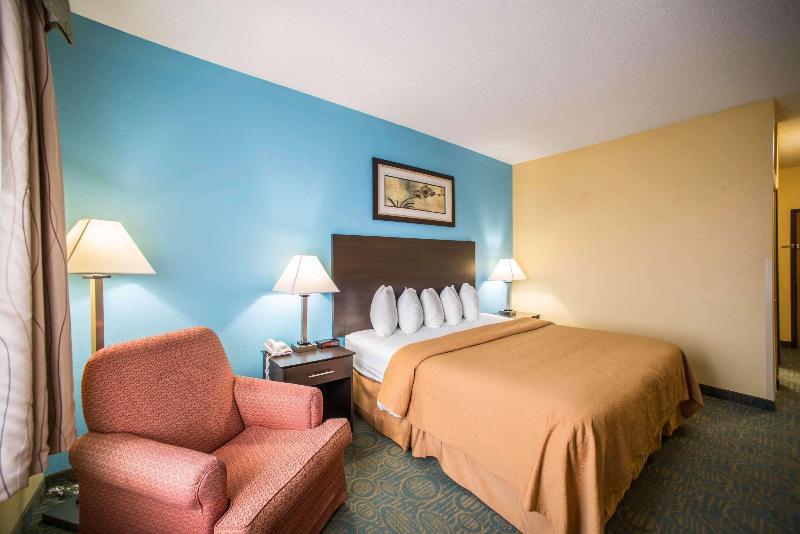 Quality Inn Litchfield Route 66 image