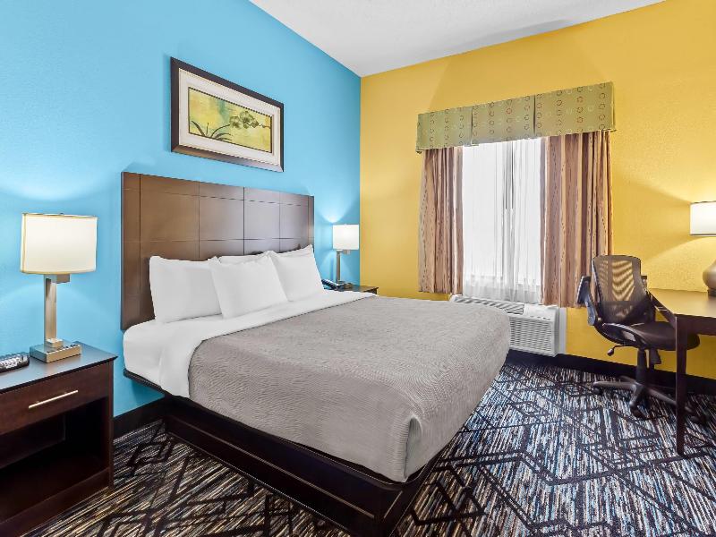Quality Inn Litchfield Route 66 image