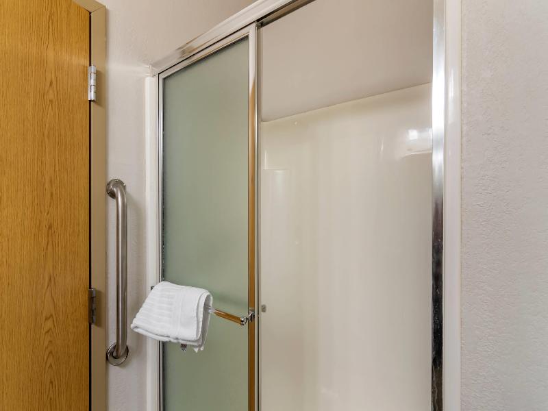 Comfort Inn & Suites Lees Summit -Kansas City image