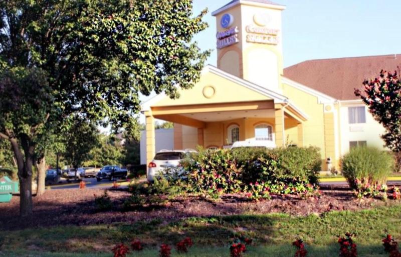 Comfort Suites Waldorf Area image