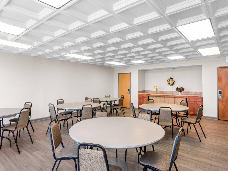 Comfort Suites Waldorf Area image