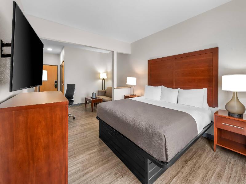 Comfort Suites Waldorf Area image