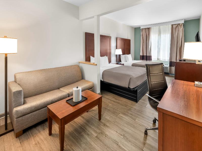 Comfort Suites Waldorf Area image