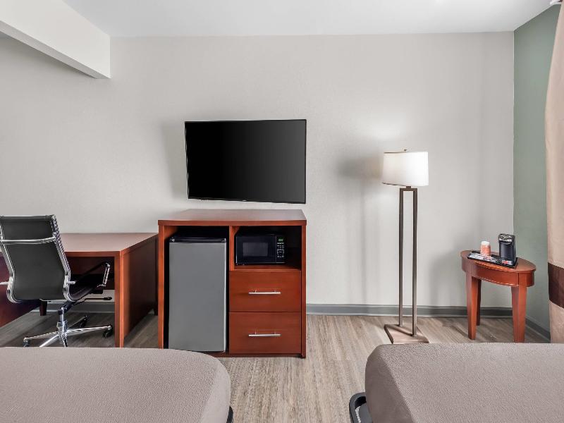 Comfort Suites Waldorf Area image