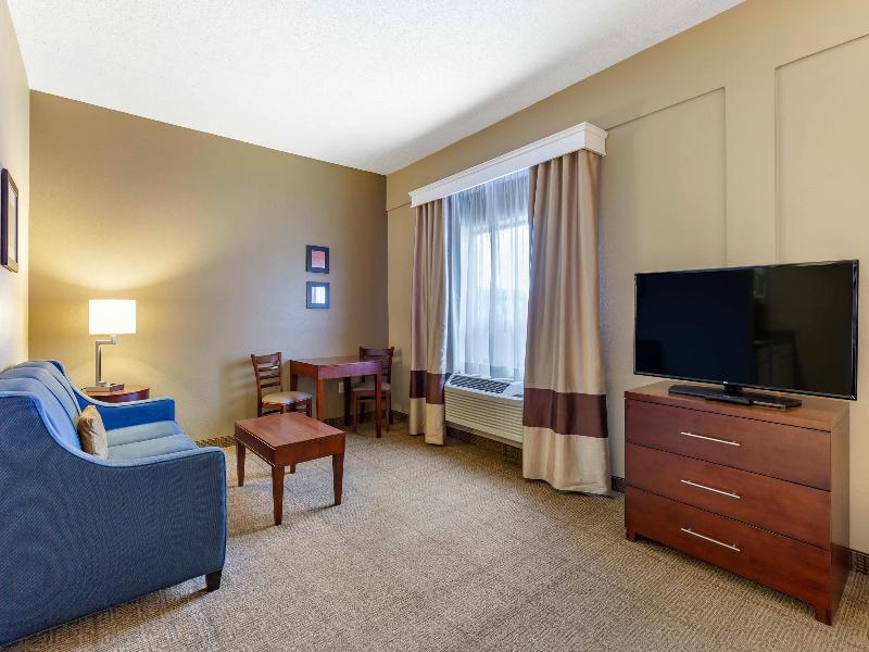 Comfort Inn Aikens Center image