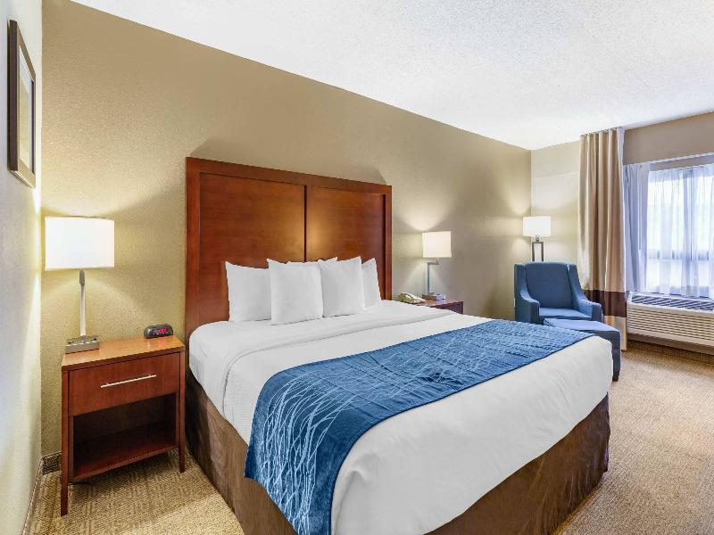 Comfort Inn Aikens Center image
