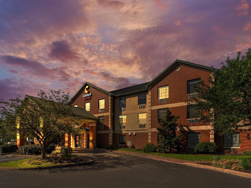 Comfort Suites Pittsburgh Airport — general view