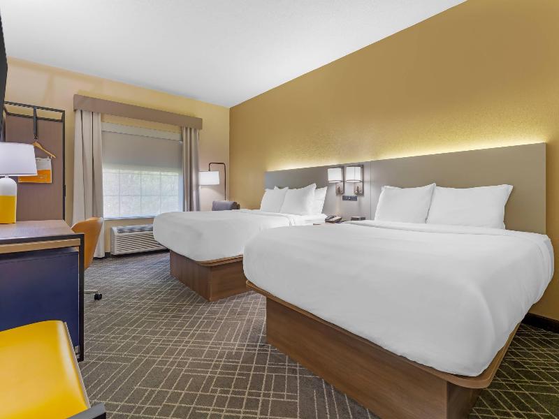 Comfort Suites Pittsburgh Airport image