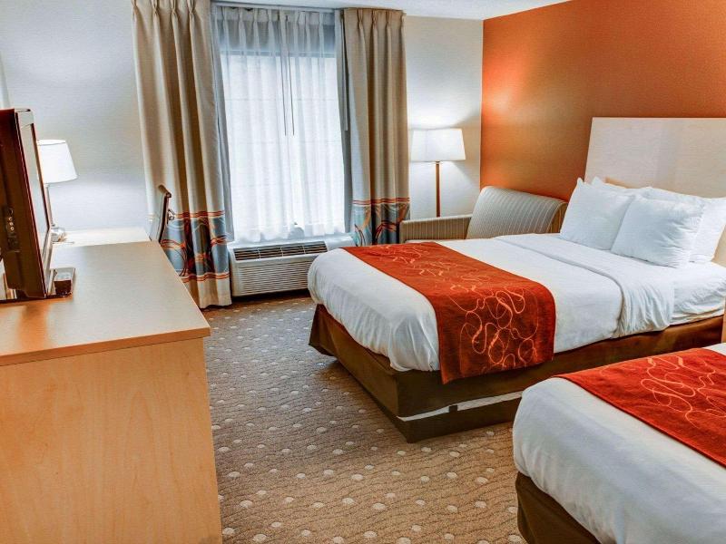 Comfort Suites Pittsburgh Airport image