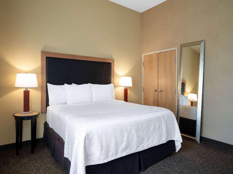 Wyndham Noblesville image