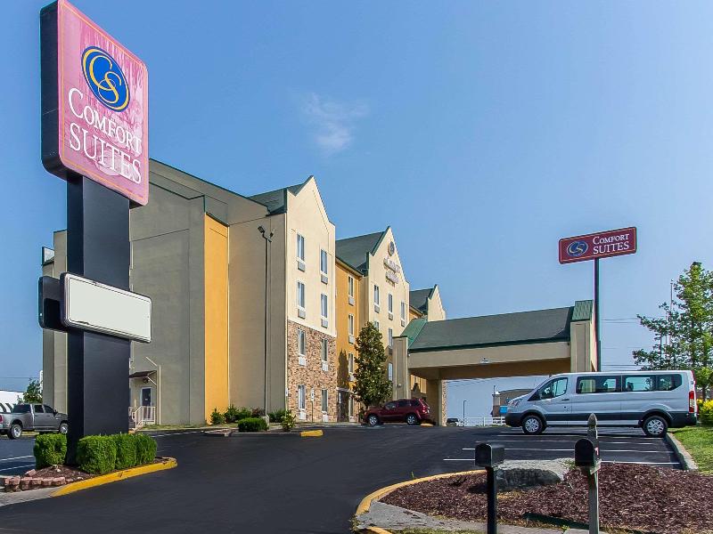 Comfort Suites Richmond Area image