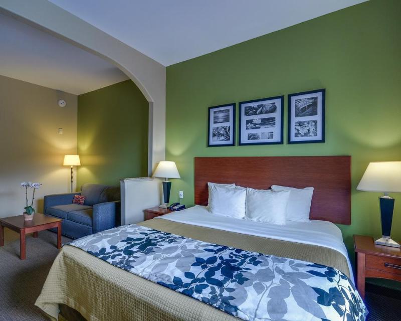 Sleep Inn & Suites Pearland Area image
