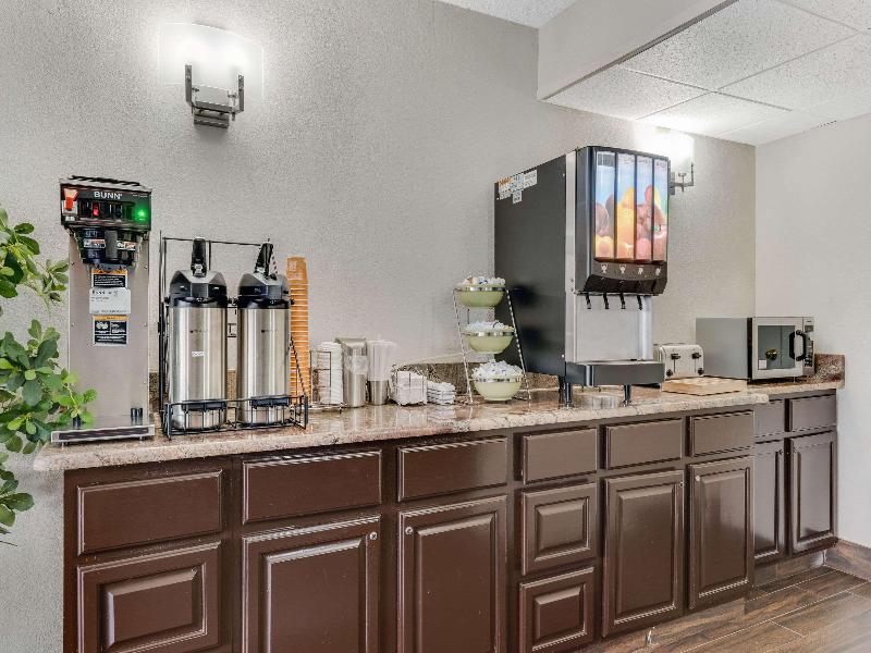 Quality Inn Easton PA image