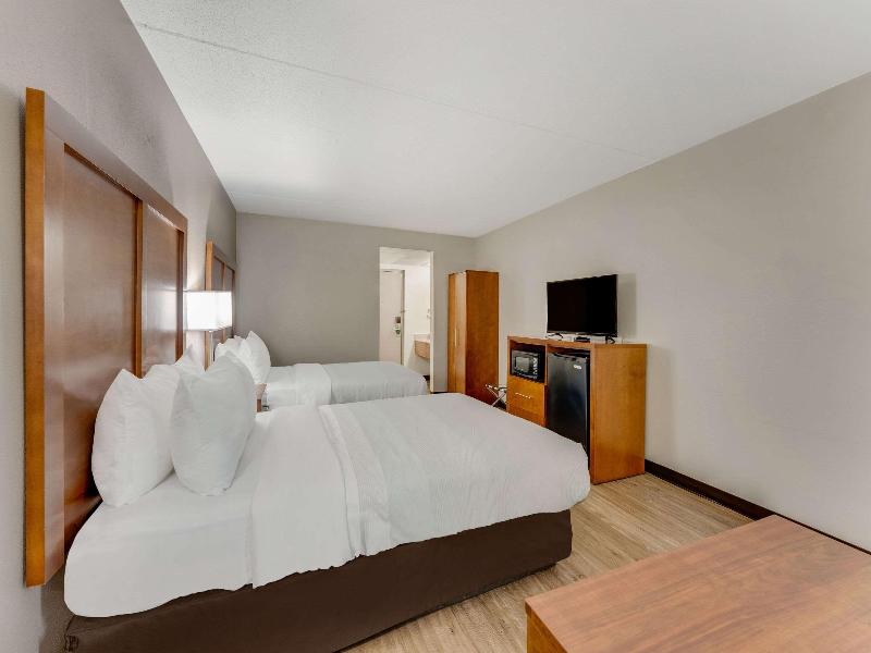 Quality Inn Easton PA image