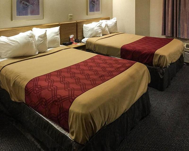 Econo Lodge London Area image